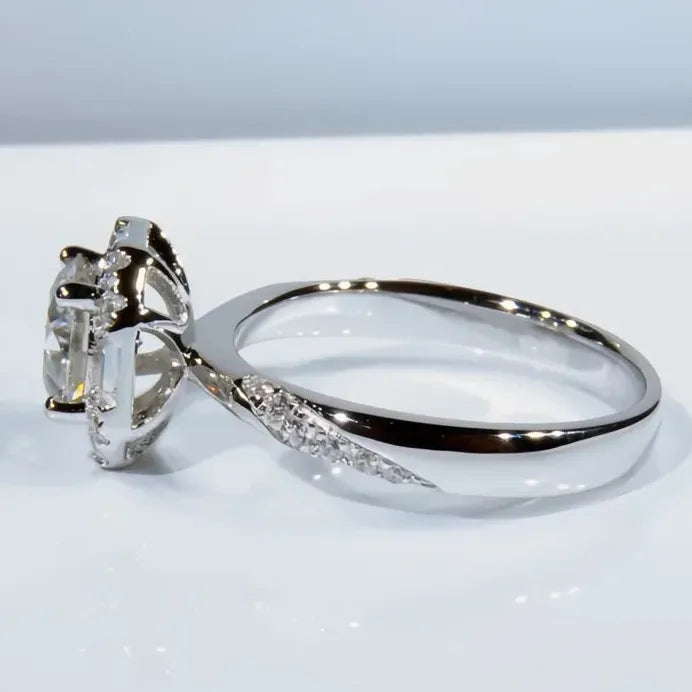 Modern Women’s Wedding Band Brass Ring with Cubic Zirconia Elegant Design