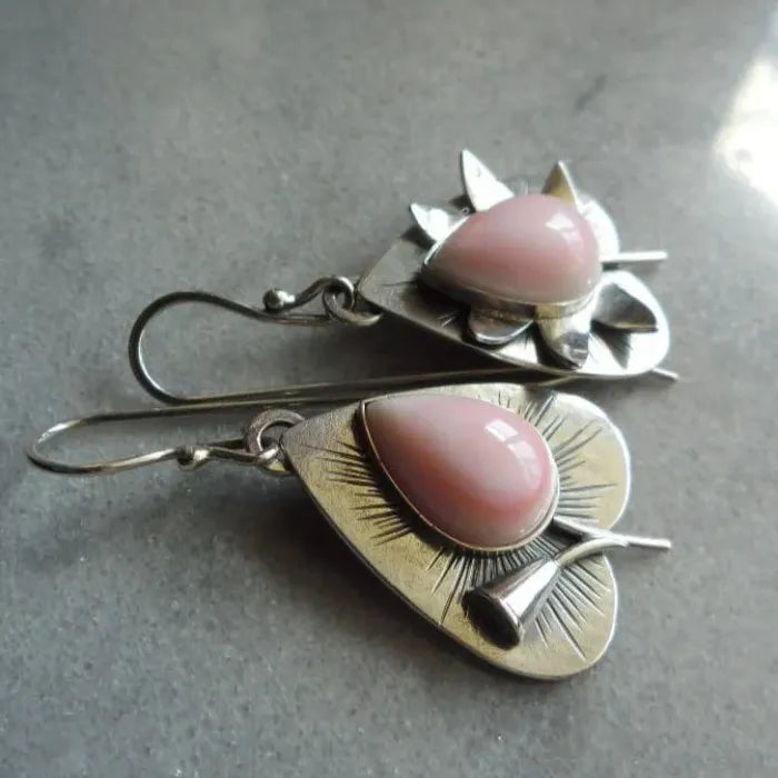 Vintage Heart-Shaped Carved Pattern Earrings with Pink Gemstones Bohemian Jewelry