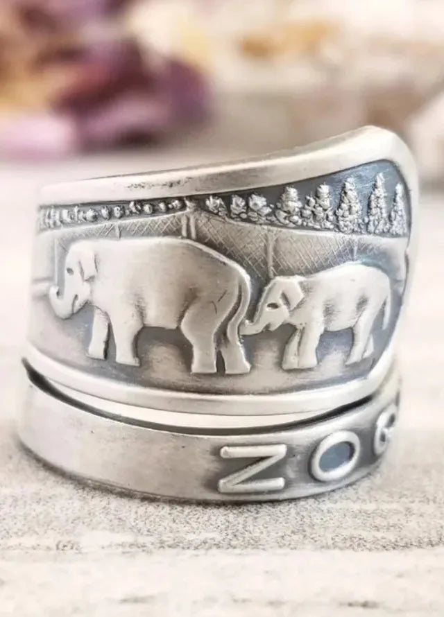 Sunflower Zinc Alloy Finger Ring for Women Vintage Silver Daily Wear Jewelry