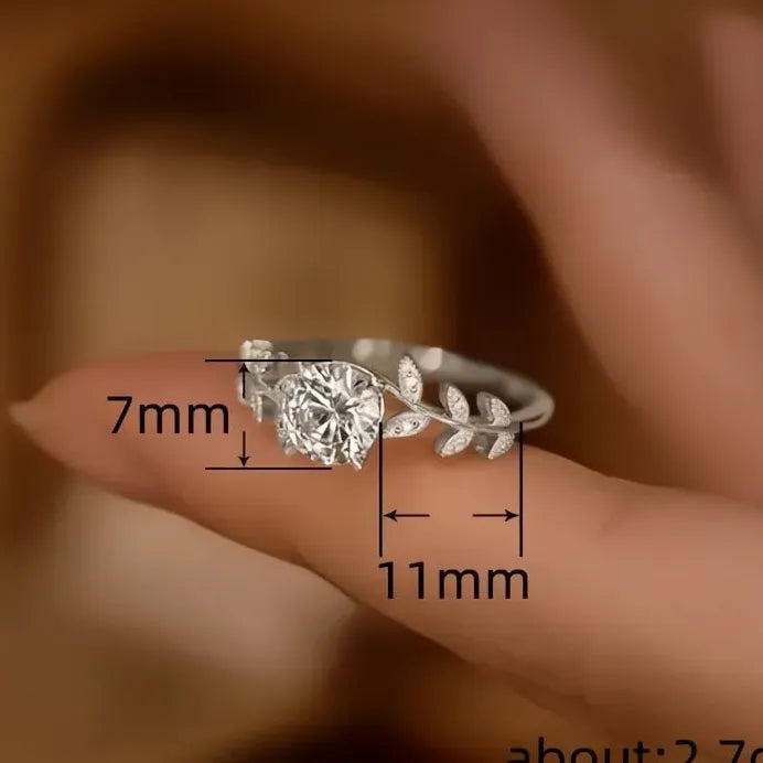Elegant Women’s Geometric Leaf Design Brass CZ Wedding Band Ring Gift