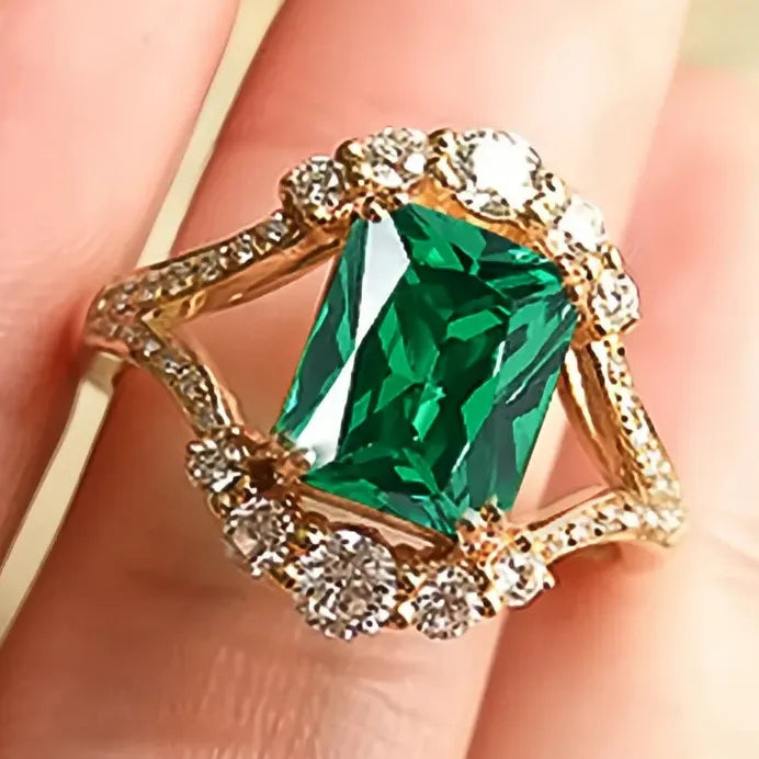 Elegant Gold Green Cubic Zirconia Wedding Band Ring for Women