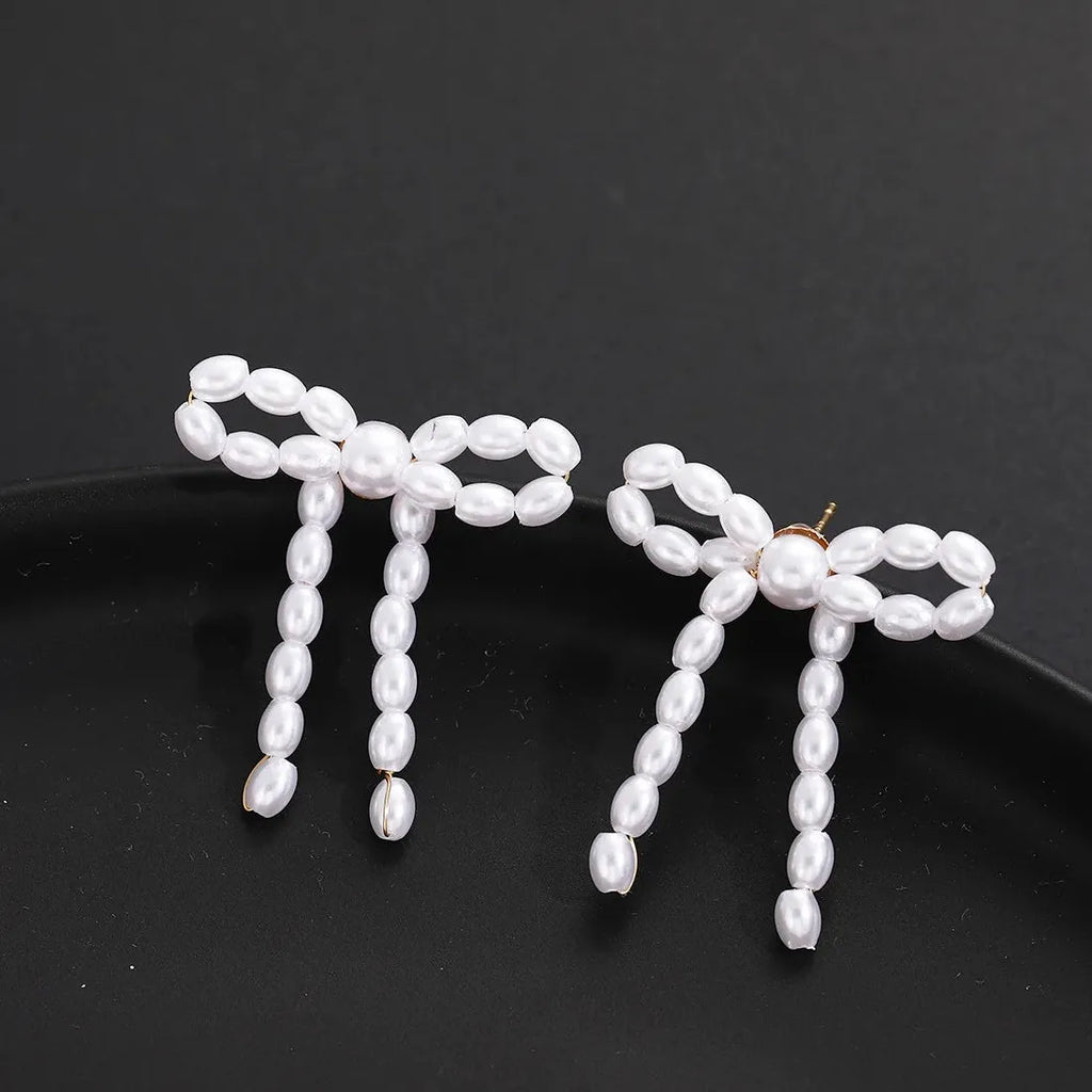 Vintage Baroque Pearl Bowknot Stud Earrings for Women Elegant Jewelry Gift