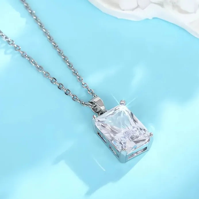 Geometric Cubic Zirconia Pendant Necklace Copper Alloy Minimalist Jewelry