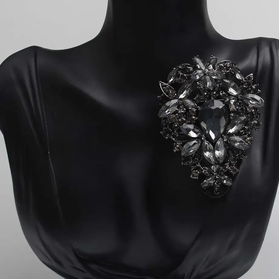 Classic Rhinestone Skeleton Flower Brooch Women’s Coat Pin Elegant Style