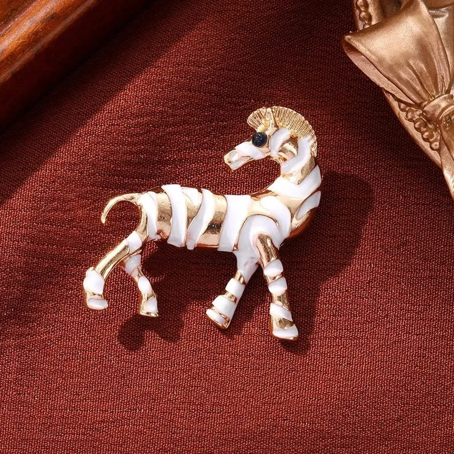 Luxury Vintage Horse Year Warhorse Unicorn Brooch for Men and Women
