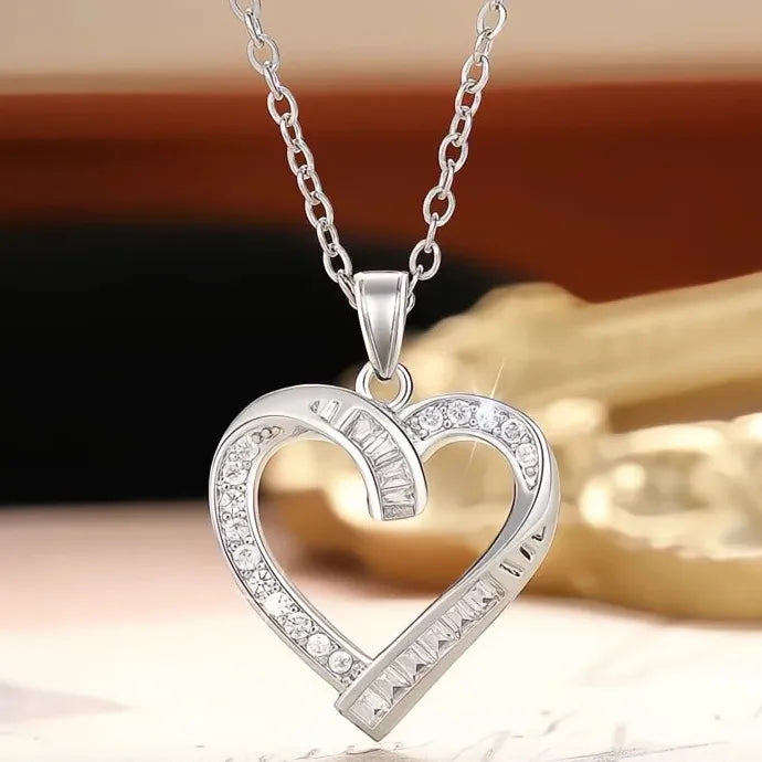 Heart Necklace with Cubic Zirconia Silver Bridal Wedding Jewelry Copper Alloy