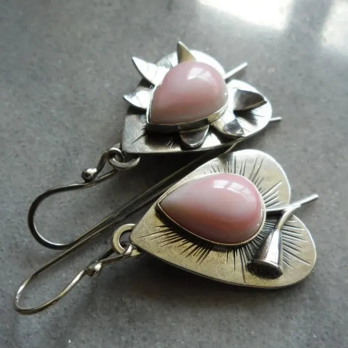 Vintage Heart-Shaped Carved Pattern Earrings with Pink Gemstones Bohemian Jewelry