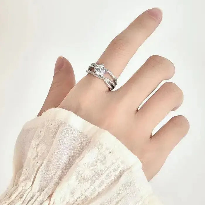 Luxury Silver Zinc Alloy Cushion Engagement Wedding Ring for Women with CZ Stones