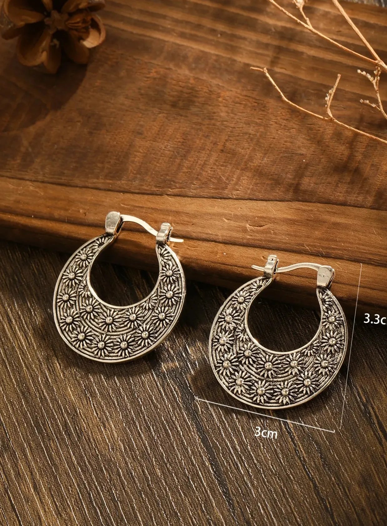 Vintage Geometric Carving Zinc Alloy Drop Earrings for Women Party Wedding Gift