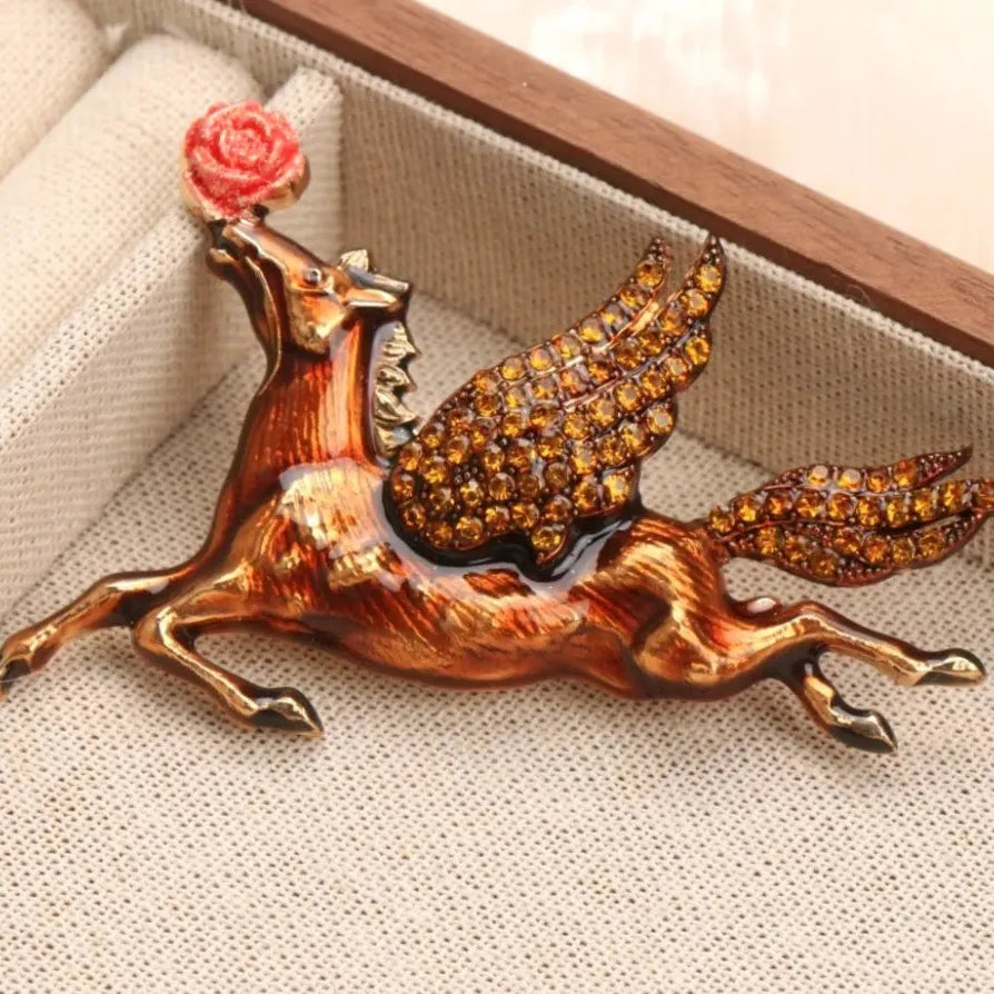 Luxury Vintage Horse Year Warhorse Unicorn Brooch for Men and Women