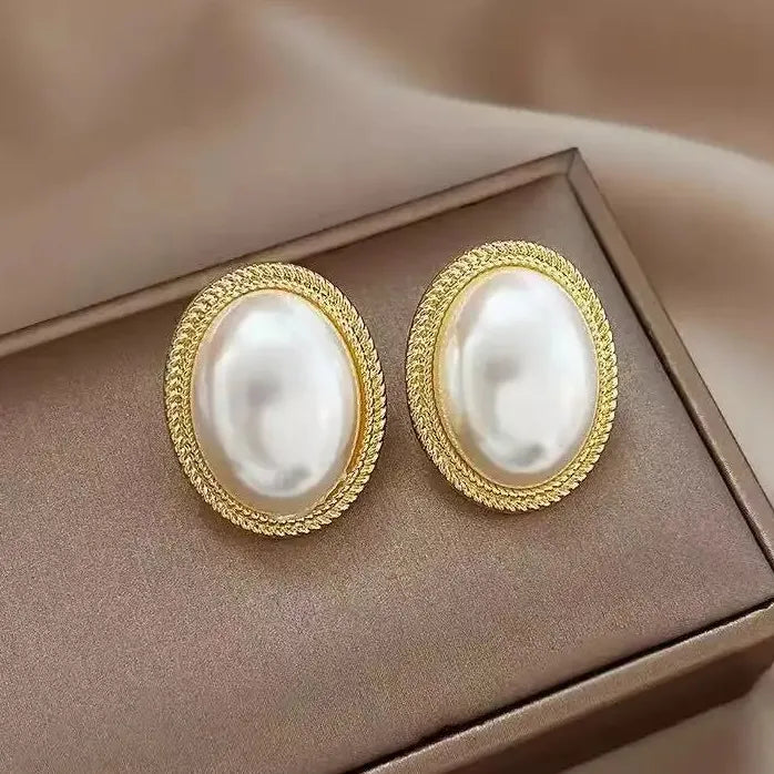 Vintage Semi-Circular Pearl Earrings for Women Gold Metal Wedding Jewelry Gift