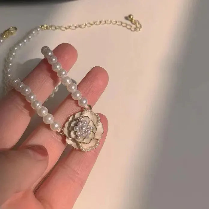 Vintage Camellia Pearl Pendant Necklace for Women Wedding Jewelry Gift
