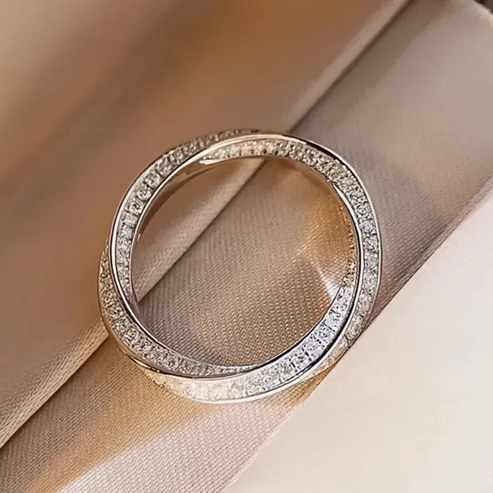 Elegant Twist Design Cubic Zirconia Brass Ring Wedding Party Jewelry for Women