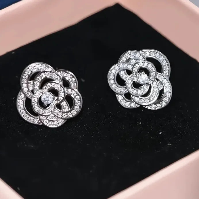 Geometric Hollow-Out Flower Stud Earrings Elegant Daily Jewelry for Women