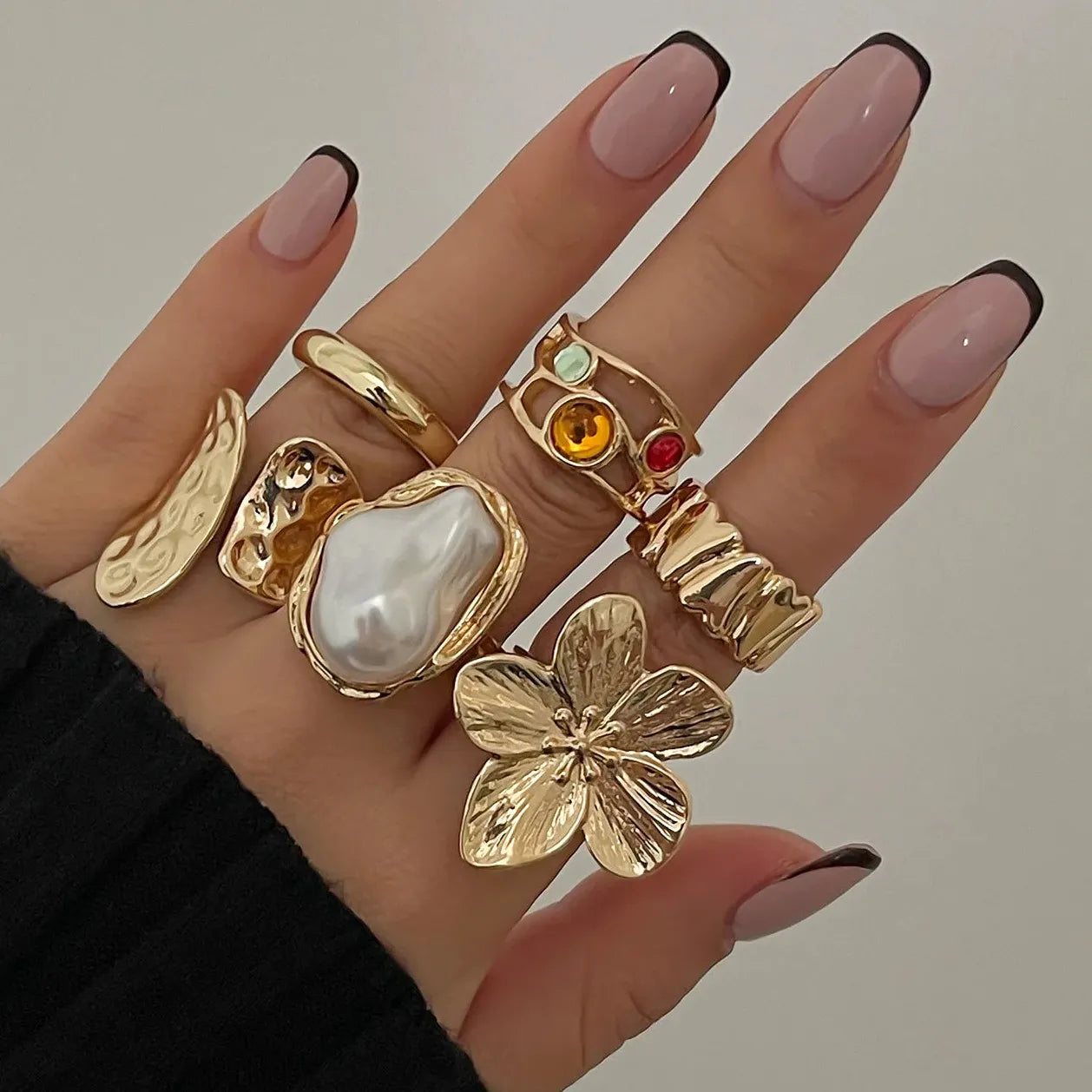 Gold Flower Pearl Crystal Open Ring for Women Elegant Jewelry Gift
