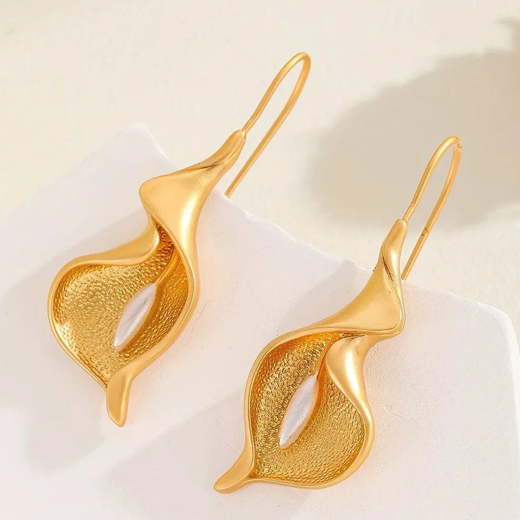 Blooming Flower Hook Earrings for Women Zinc Alloy Gold Silver Dangle Jewelry