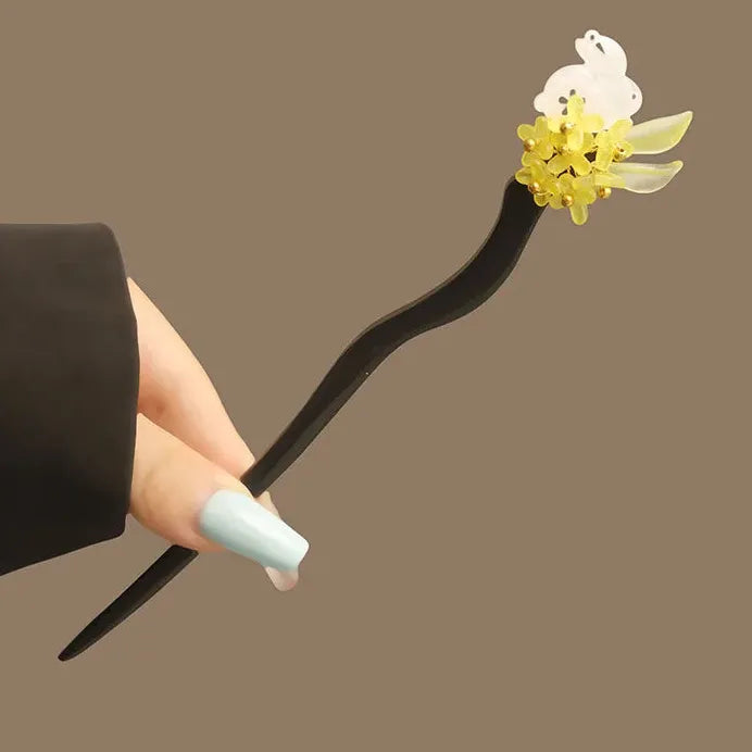 Elegant Wooden Hair Sticks for Women Chinese Style Floral Tassel Vintage Fork