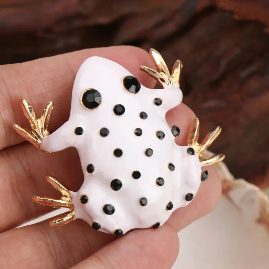 Luxury Frog Brooch Classic Elegant Jewelry Gift for Women Men