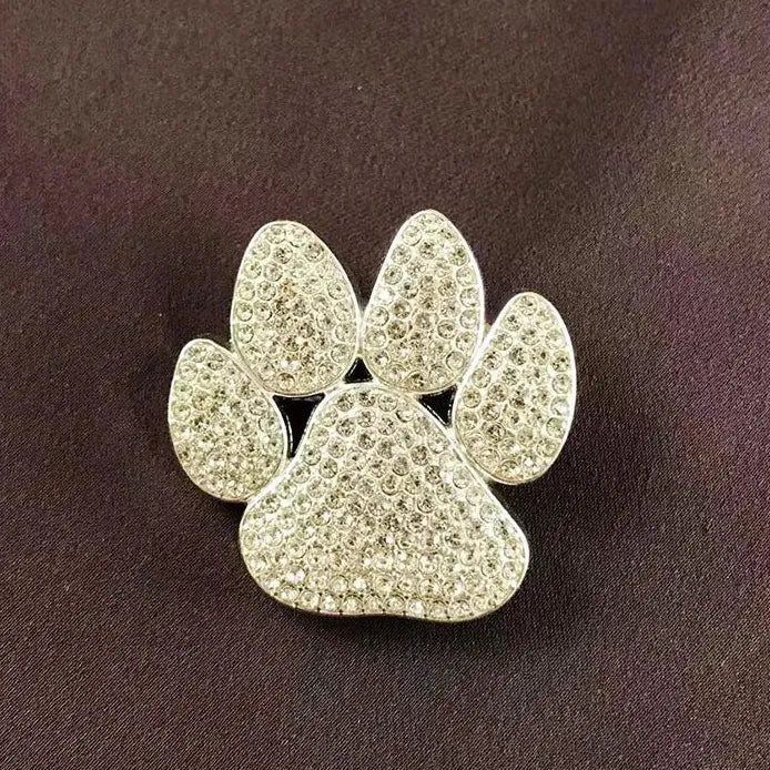 Classic Bear Brooch Animal Design Unisex Jewelry Gift