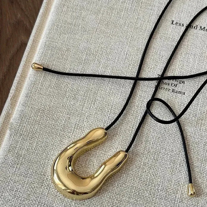 Punk Large High Polish U-Shape Horseshoe Pendant Necklace for Women