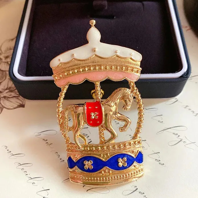 Luxury Classic Carousel Brooch Wedding Gift for Men & Women