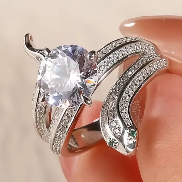 Trendy Snake Finger Ring for Women Green Eye Cubic Zirconia Brass Jewelry