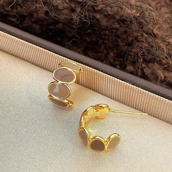 Vintage Brown Resin C-Shape Enamel Stud Earrings for Women Metal Jewelry