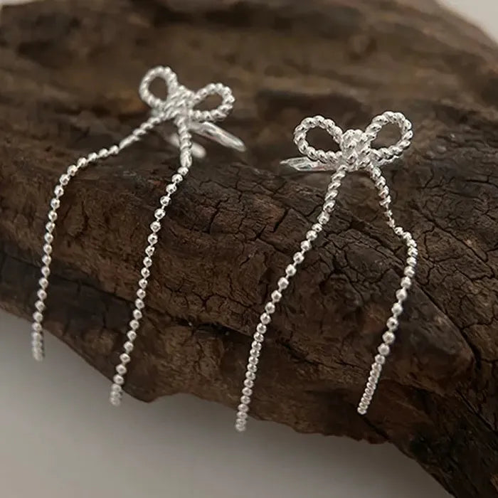 Vintage Silver Bow Zinc Alloy Clip-On Ear Cuff Earrings for Women