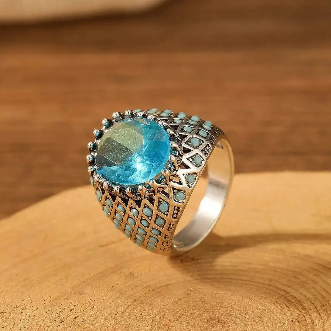 Round Inlaid Blue Stone Zinc Alloy Two Tone Engagement Wedding Ring for Men Women