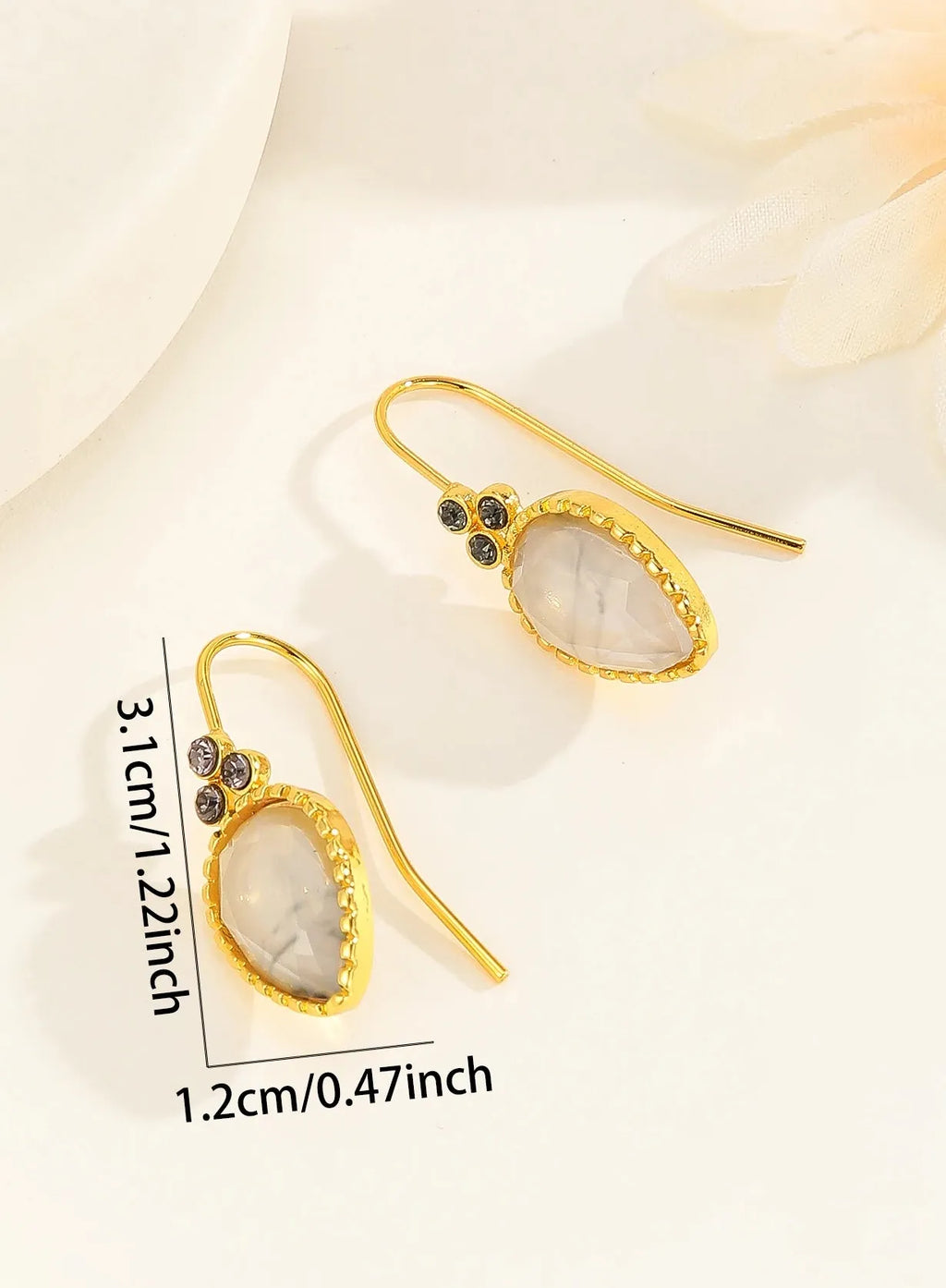 Golden Water Drop Earrings Women’s Simple Exquisite Zinc Alloy Glass Jewelry