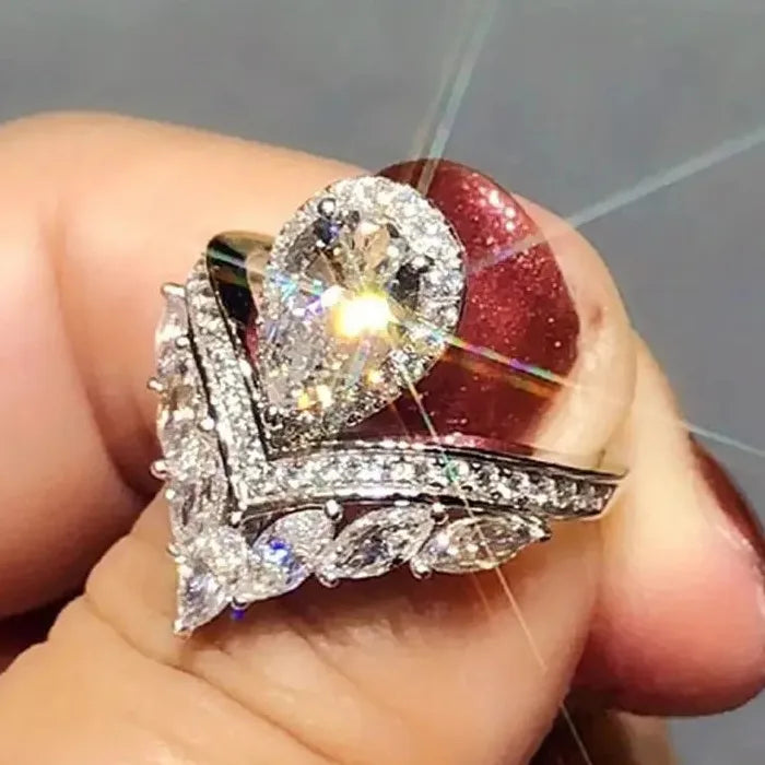 Temperament Female Ring Full Diamond Zinc Alloy Acrylic Fashion Jewelry