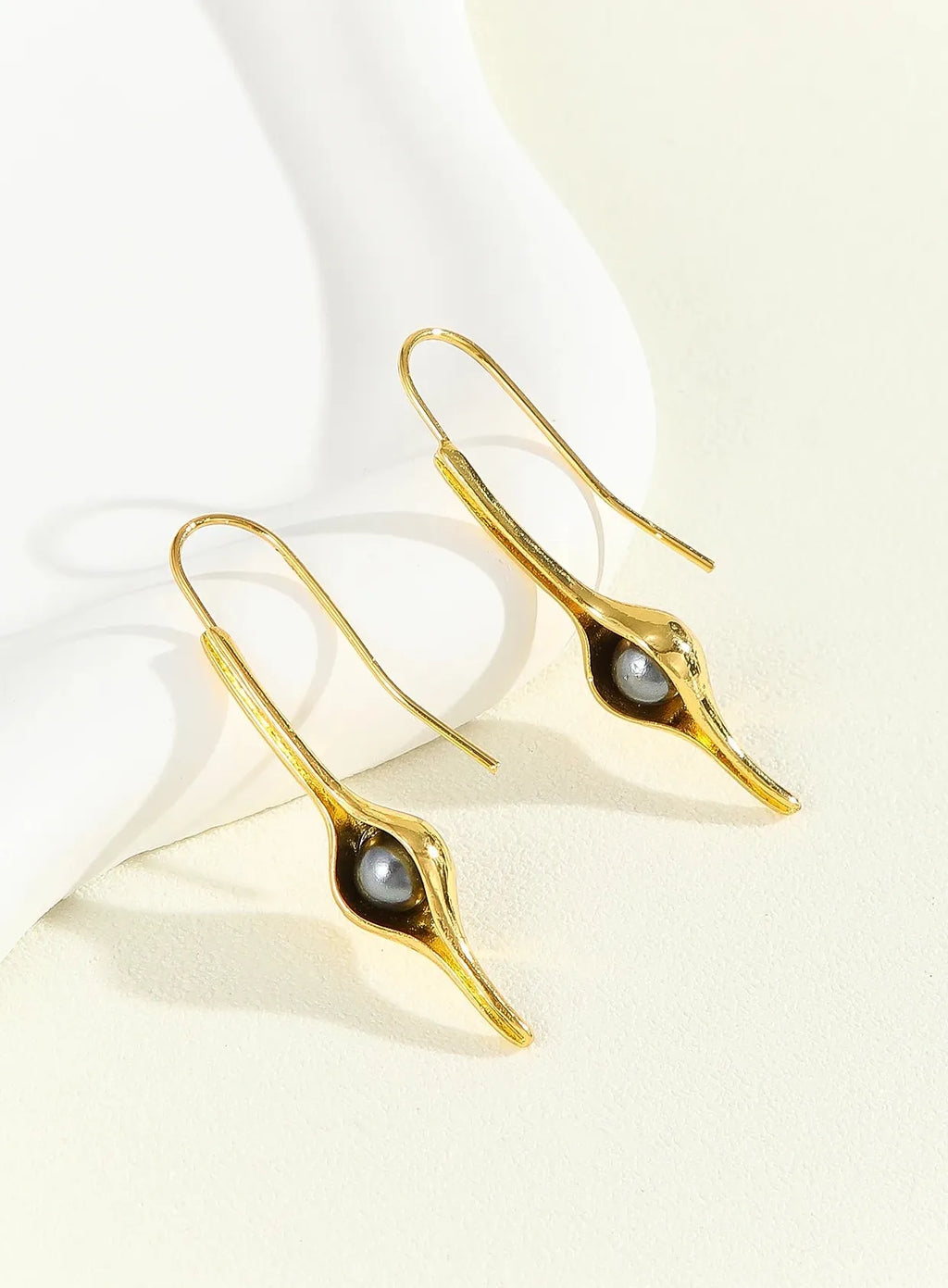 Elegant Round Geometry Pearl Drop Earrings for Women Gold Color Dangle Jewelry