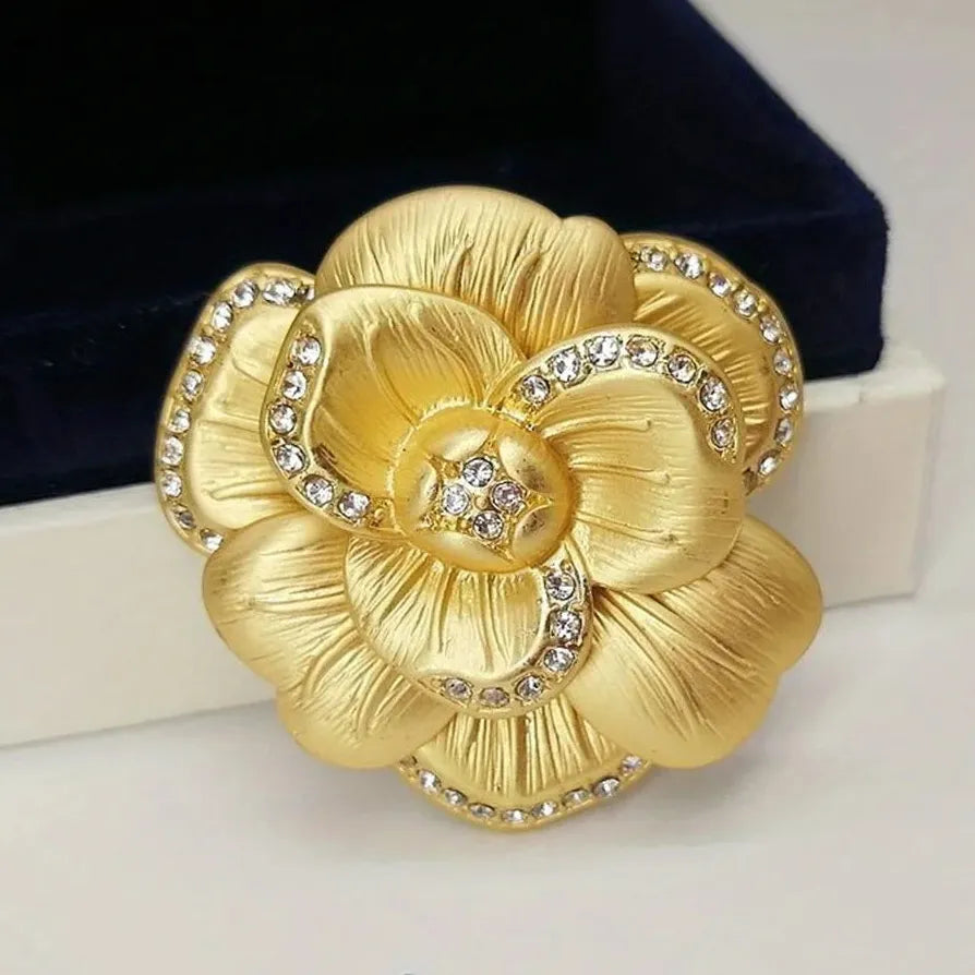 Vintage Gold Leaf Camellia Flower Brooch with Gemstone Pin for Women