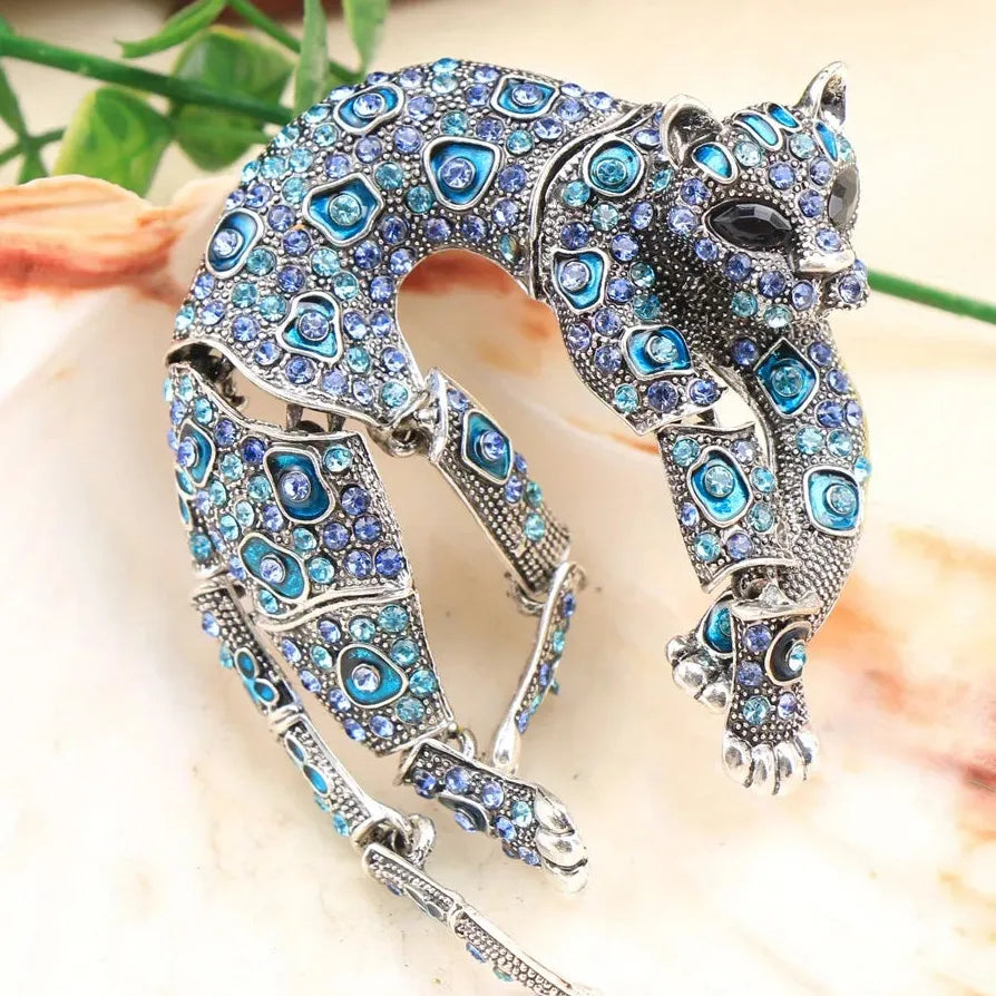 Luxury Leopard Design Classic Brooch Pin for Women and Men