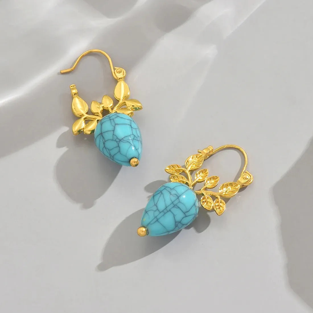 Vintage Gold Inlaid Blue Gemstone Drop Earrings Zinc Alloy for Women Party Engagement