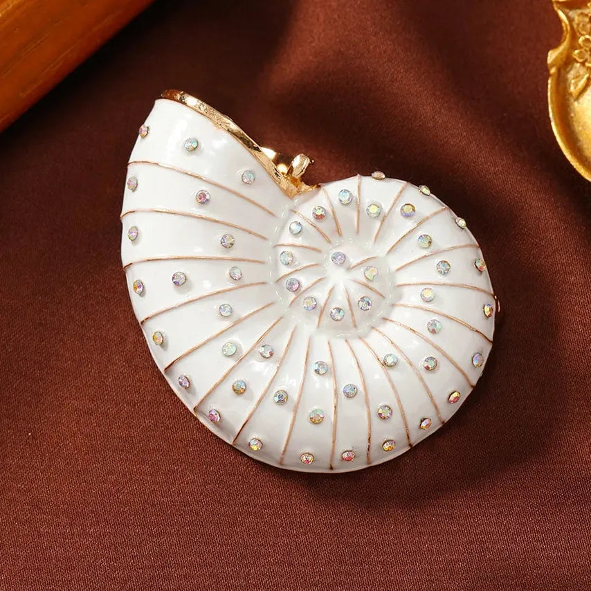 Classic Snail Conch Shell Brooch Pin Jewelry for Men and Women