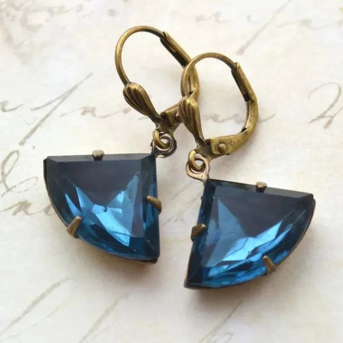 Vintage Fan-Shaped Crystal Pendant Earrings for Women Zinc Alloy Jewelry