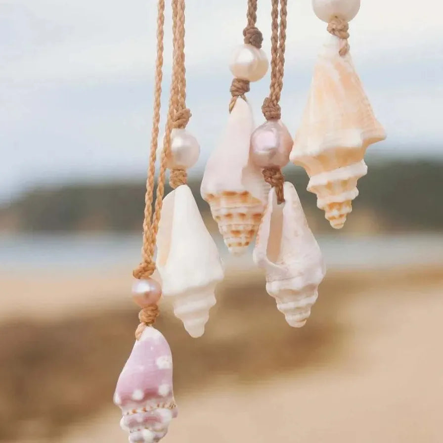Handmade Freshwater Pearl Necklace Small Conch Shell Pendant Rope Choker