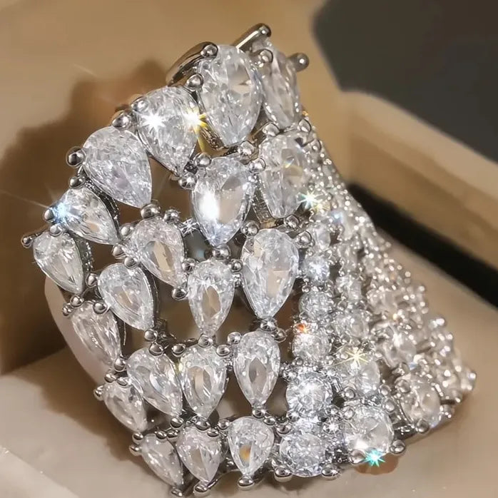 Women’s Geometric Silver Cubic Zirconia Sparkling Wedding Band Ring