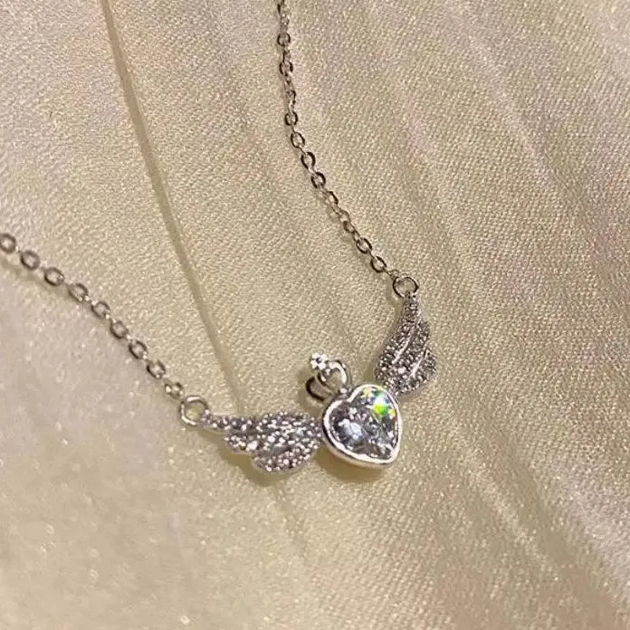 Vintage Gothic Heart Angel Wings Zinc Alloy Pendant Necklace Women