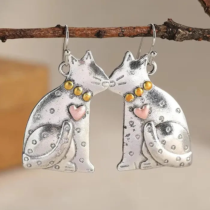 Vintage Cute Cat Kiss Pendant Zinc Alloy Drop Earrings for Women Gifts