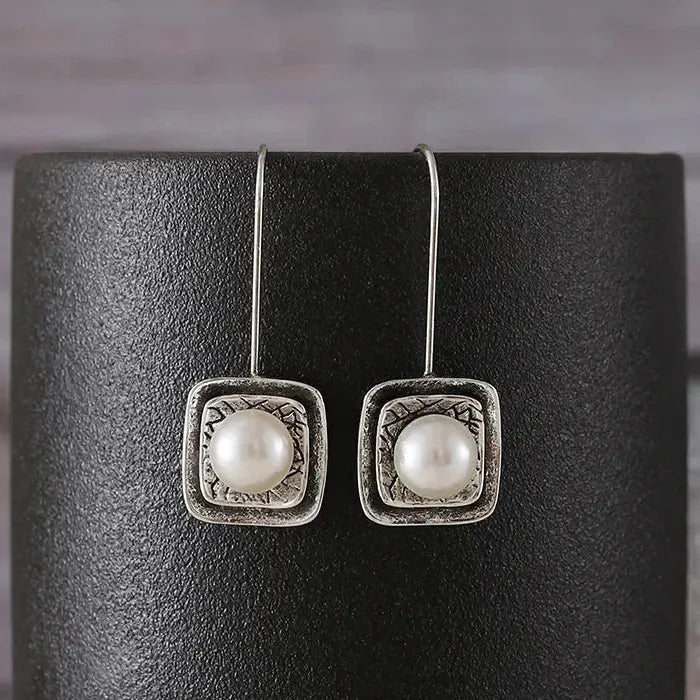 Vintage Round White Imitation Pearl Women’s Long Hook Earrings Zinc Alloy Double-Sided Pendant Jewelry