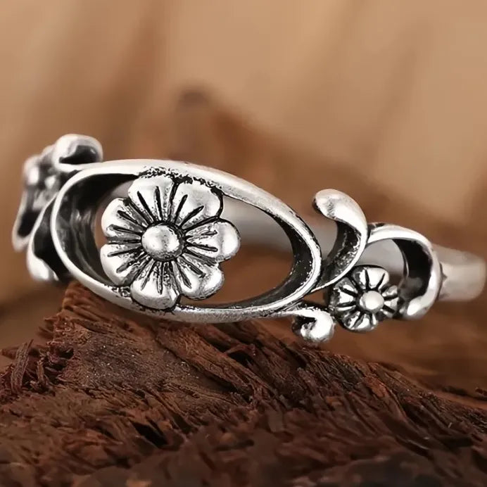 Vintage Engraved Hollow Flower Ring for Women Anniversary Gift Jewelry