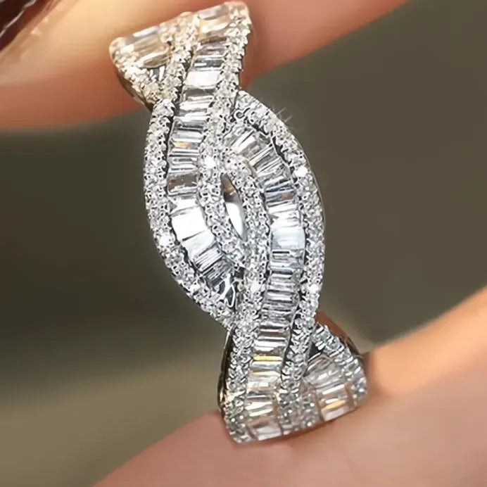 Twisty Women’s Geometric Cubic Zirconia Cocktail Ring for Wedding Party