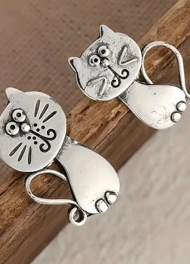 Cute Cat Design Metal Earrings for Women Simple Fashionable Zinc Alloy