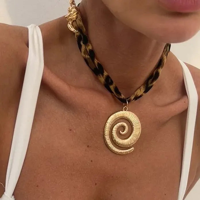 Vintage Large Starfish Pendant Necklace for Women Brown Leopard Print Rope Choker Jewelry