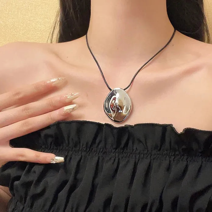 Irregular Thick Metal Oval Pendant Necklace Women Leather Rope Y2K Gift 2026