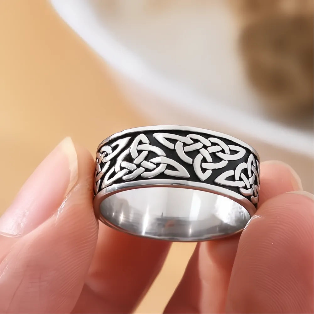 1️⃣ Celtic Spiral Knot Ring 316L Stainless Steel Viking Nordic Ring Men