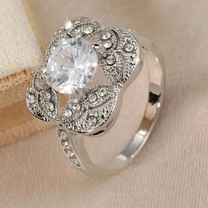Luxury Zinc Alloy Blossoms Engagement Ring for Women Anniversary Gift Jewelry
