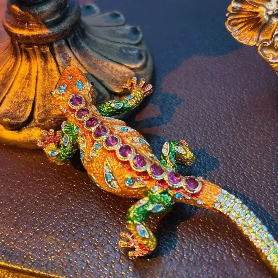 Classic Luxury Lizard Brooch Pin for Men & Women Gift Accessory